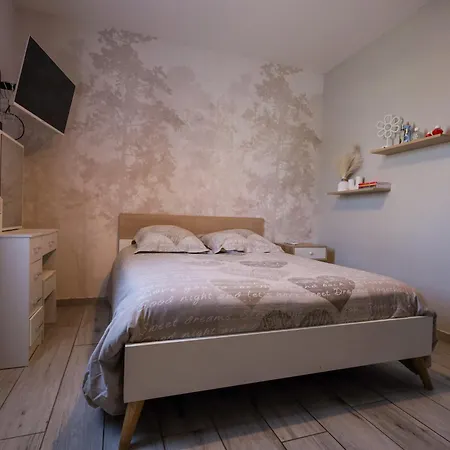 וילה 5 Avec Piscine, Jacuzzi, Terrain. *