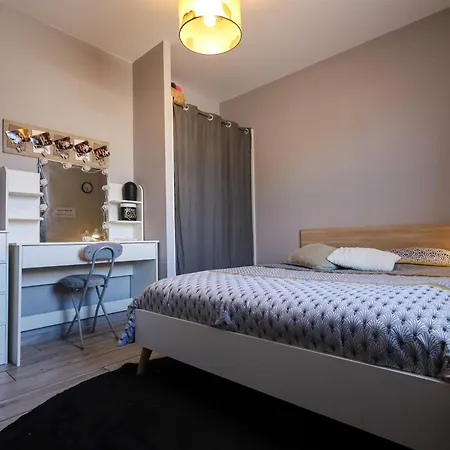 וילה 5 Avec Piscine, Jacuzzi, Terrain.