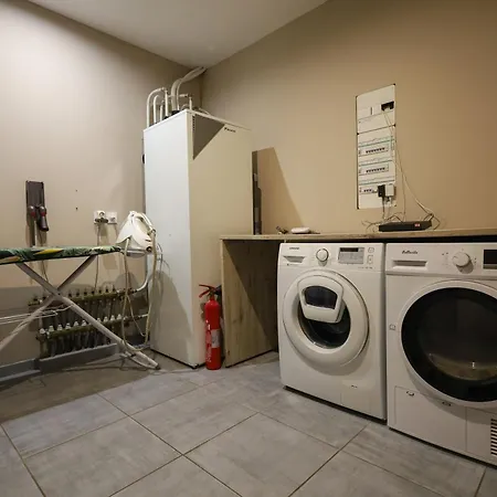 וילה 5 Avec Piscine, Jacuzzi, Terrain.