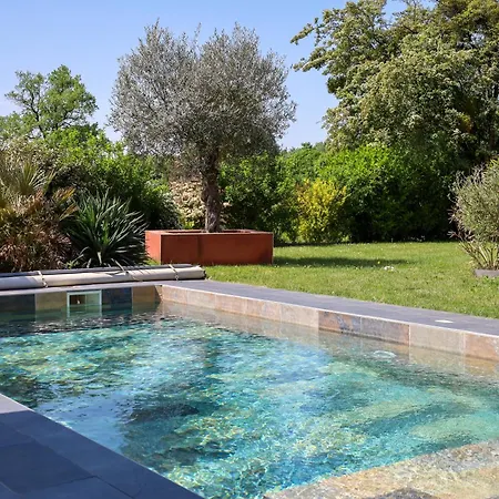 וילה 5 Avec Piscine, Jacuzzi, Terrain. *